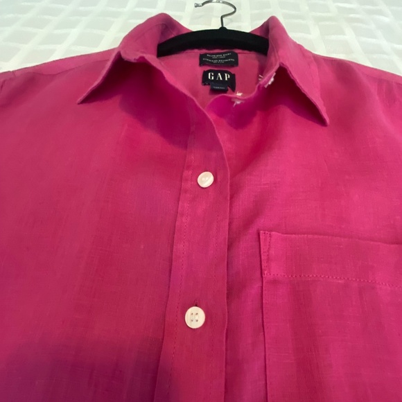100% Linen Oversized Button Down Shirt Fuchsia - Picture 2 of 11